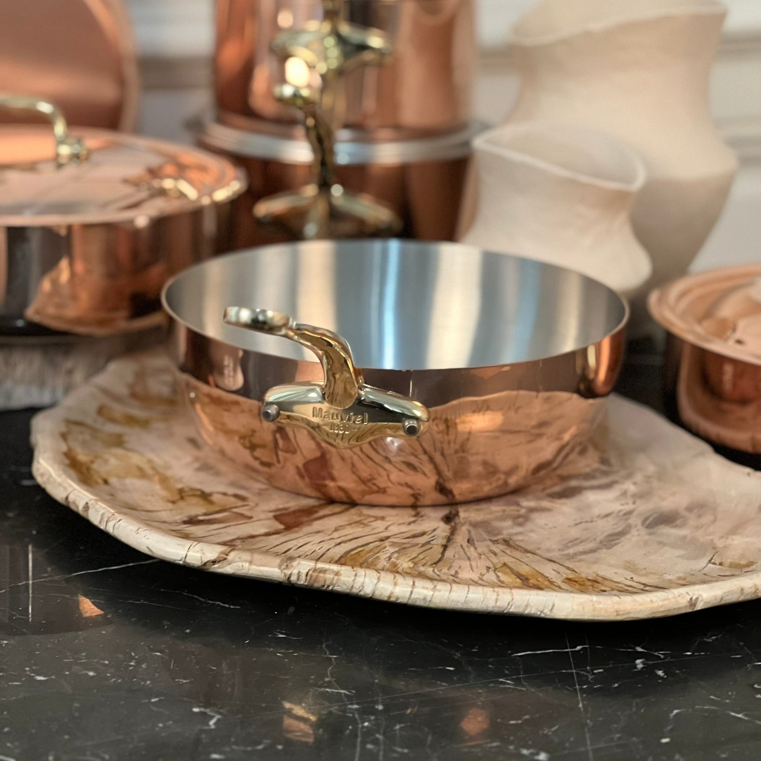 Mauviel M'Heritage M'150 B Copper Chef Pan With Lid and Brass Handle, 2.1-Qt - Mauviel1830