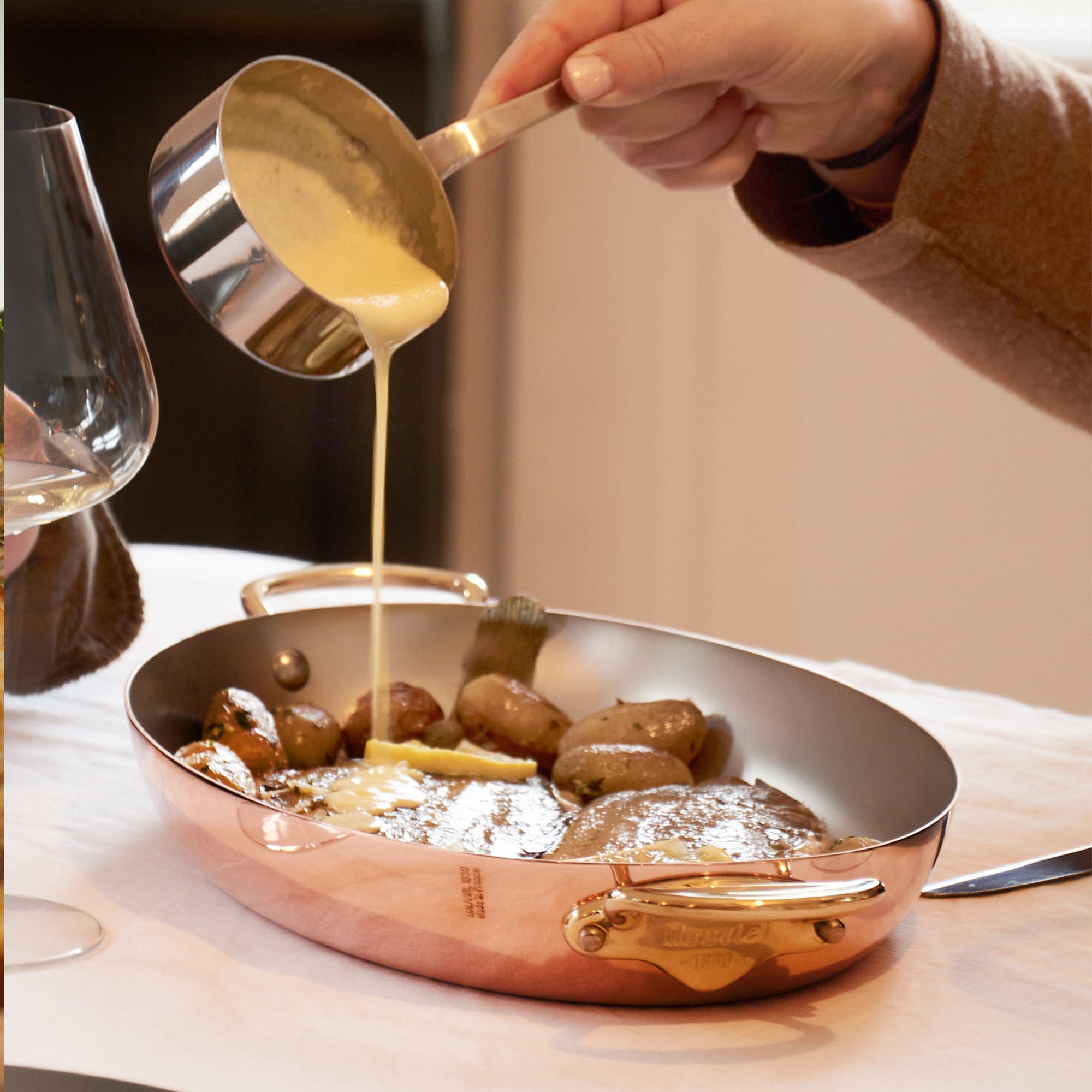 Mauviel M'Heritage M'150 B Copper Oval Gratin Pan With Brass Handles, 9.8-In - Mauviel1830