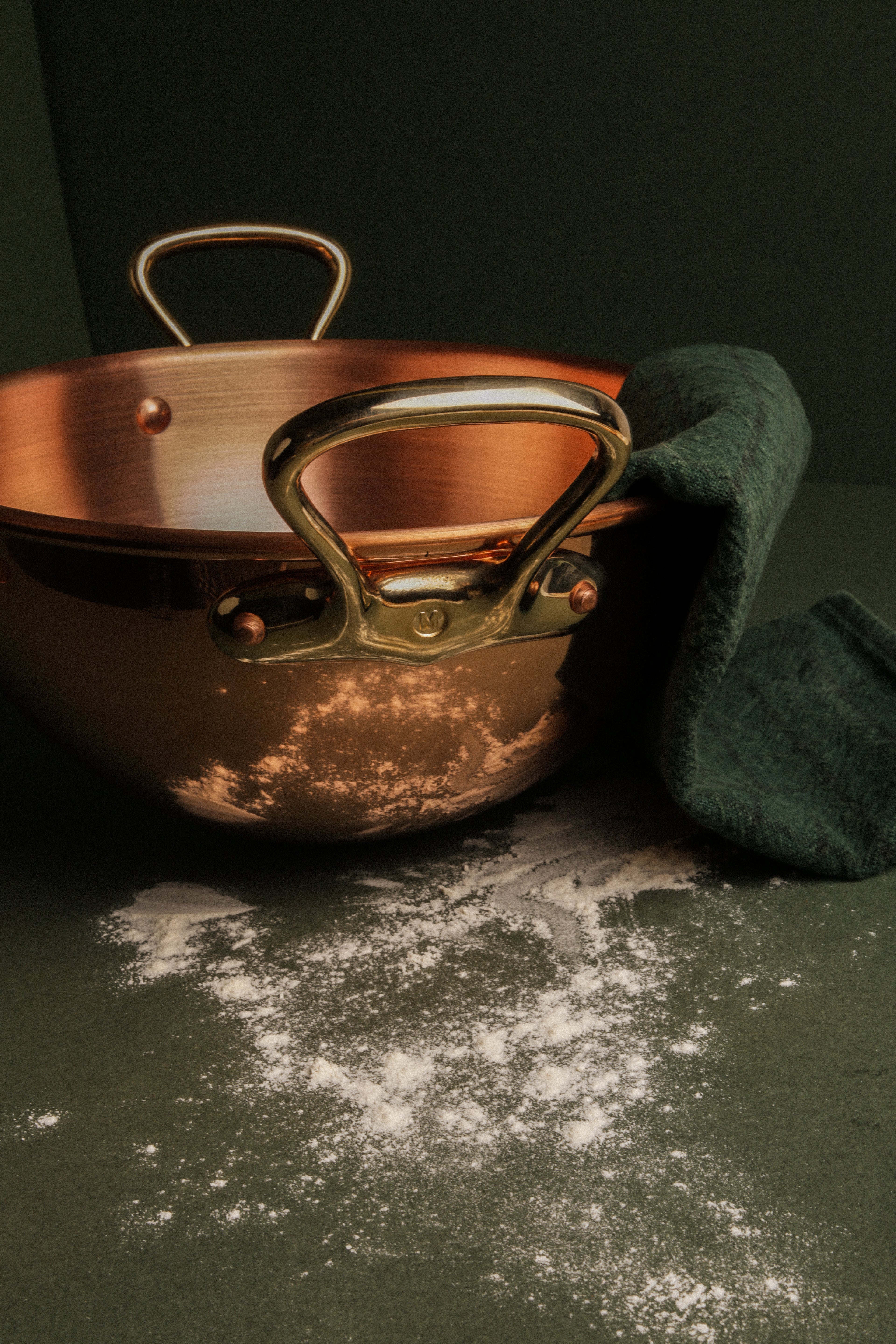 Mauviel M'PASSION Egg White Beating Bowl With Brass Handles, 4.9-Qt - Mauviel1830