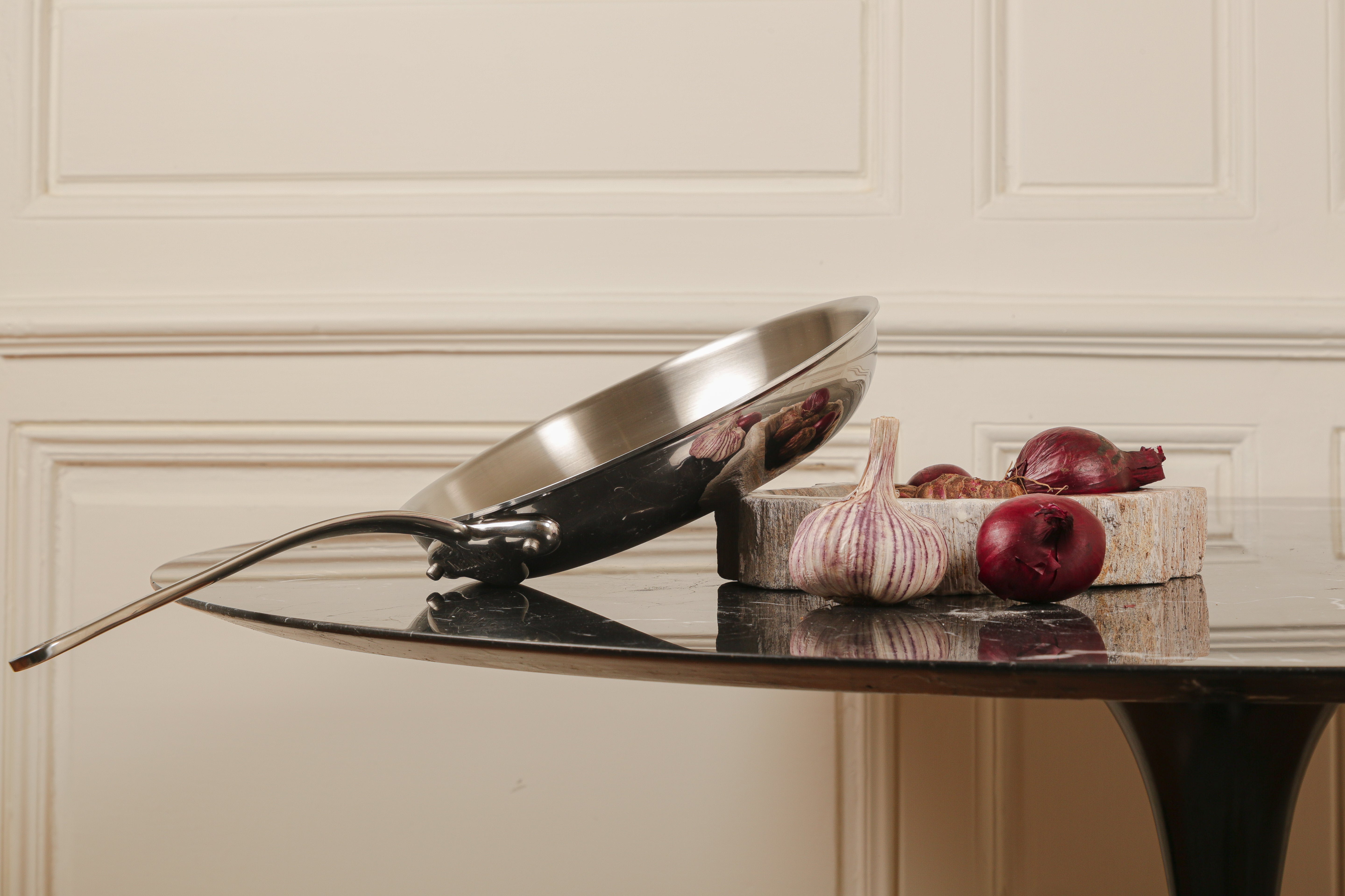 Mauviel M'COOK 5-Ply Frying Pan With Glass Lid, Cast Stainless Steel Handle, 11-In - Mauviel1830