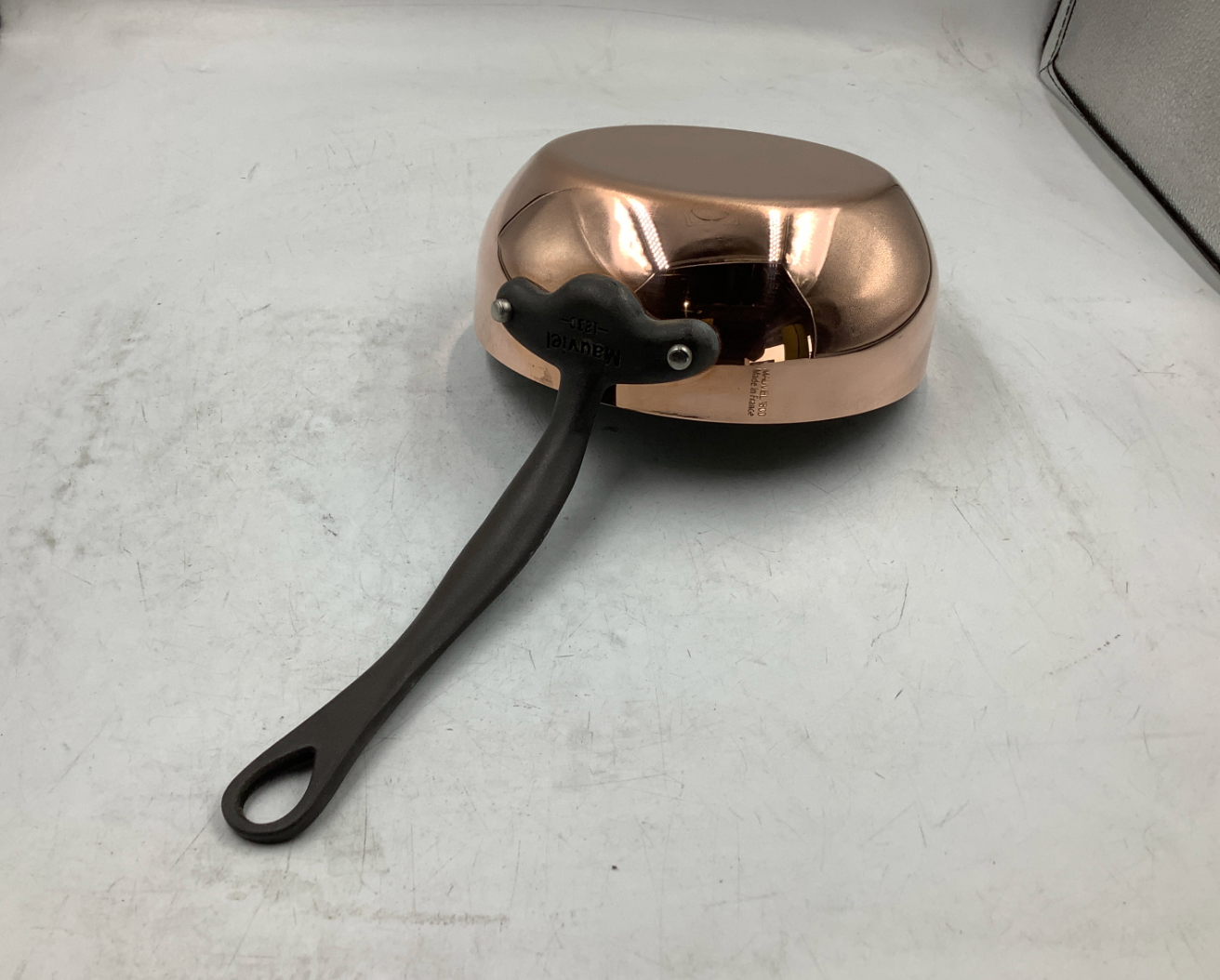 Mauviel M'Heritage 150 CI 1.5mm Polished Copper Chef Pan, 1.8-Qt.